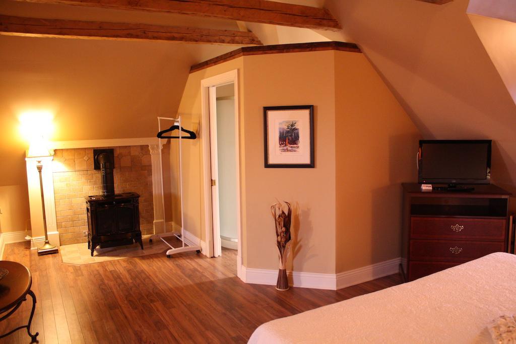 Auberge Chateau Lamontagne Sainte Anne-des-Chênes Zimmer foto